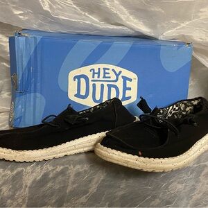 Hey Dude Wendy Black Canvas Slip On Shoes Women's Size 5 Lightweight Comfort